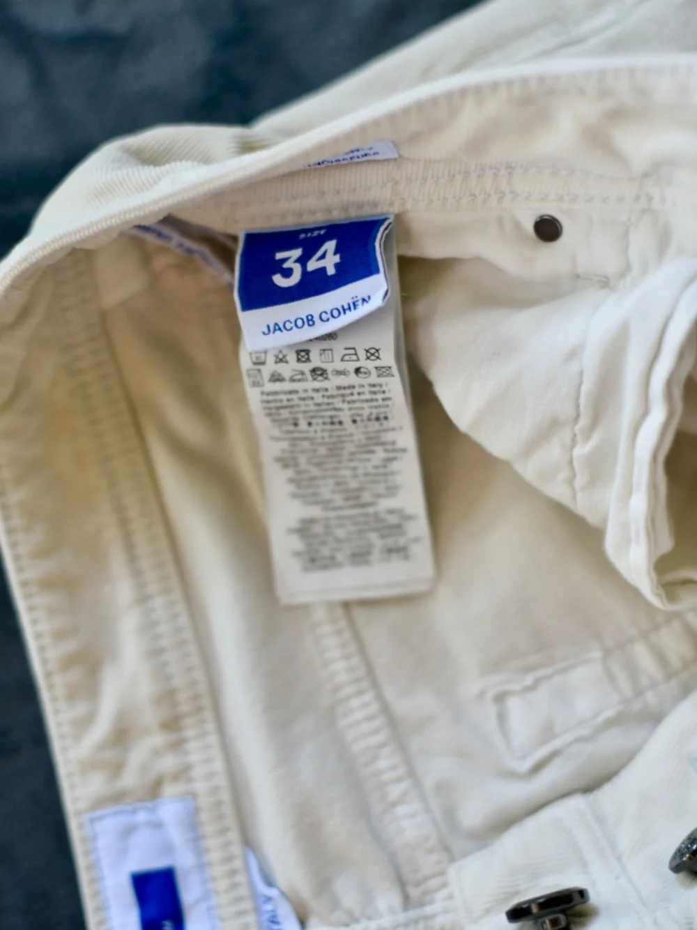 Jacob Cohen - Nick Corduroy Chino Trousers in Almond Milk